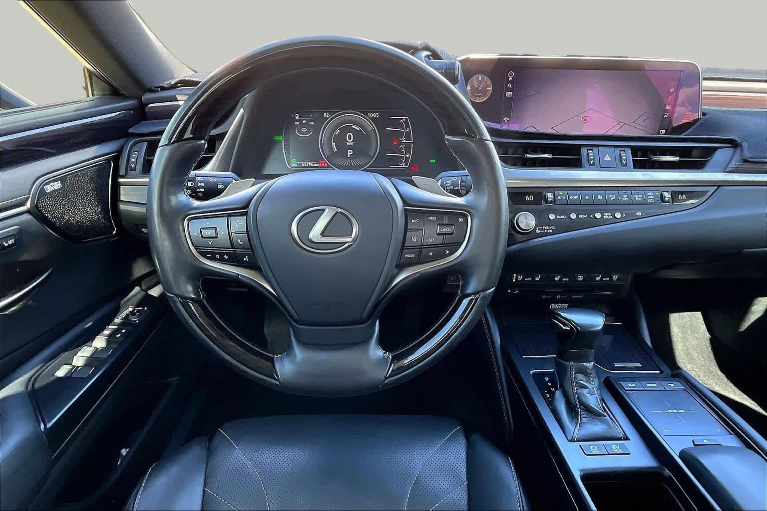 Used 2021 Lexus ES 300h Ultra Luxury w/ Accessory Package 2 FWD image 6