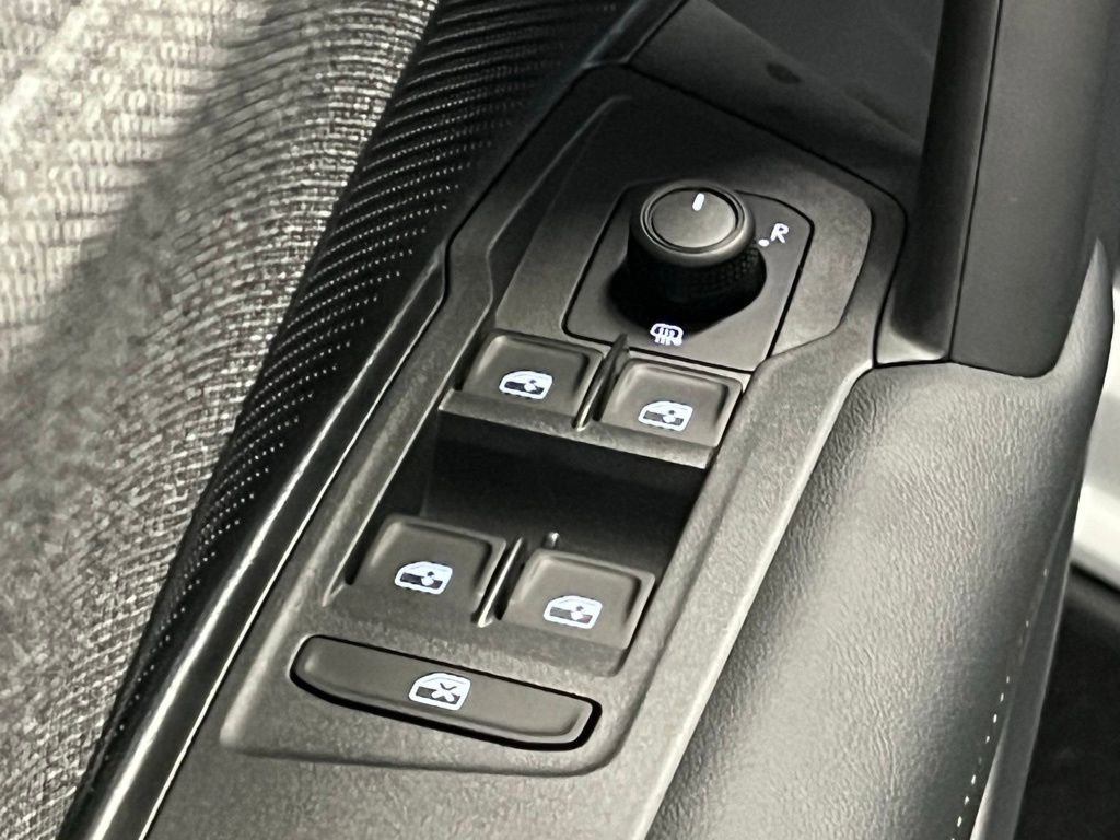 New 2025 Volkswagen Tiguan S image 17