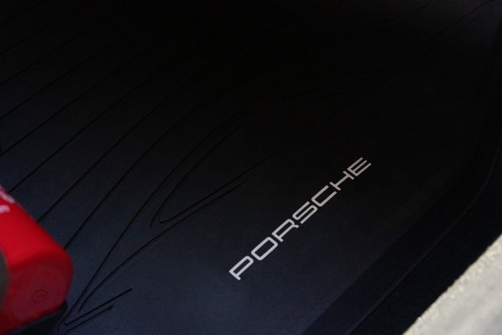 Used 2024 Porsche 718 Cayman GT4 RS w/ Weissach Package image 61