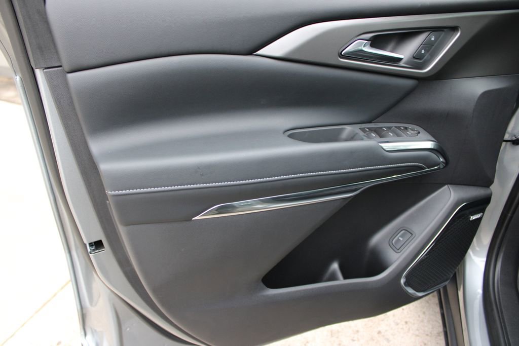 New 2026 Chevrolet Traverse LT w/ Enhanced Driving Package image 16