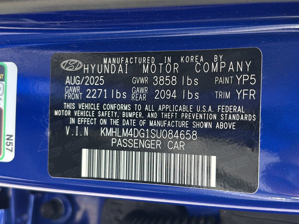 Used 2025 Hyundai Elantra Sport FWD image 39