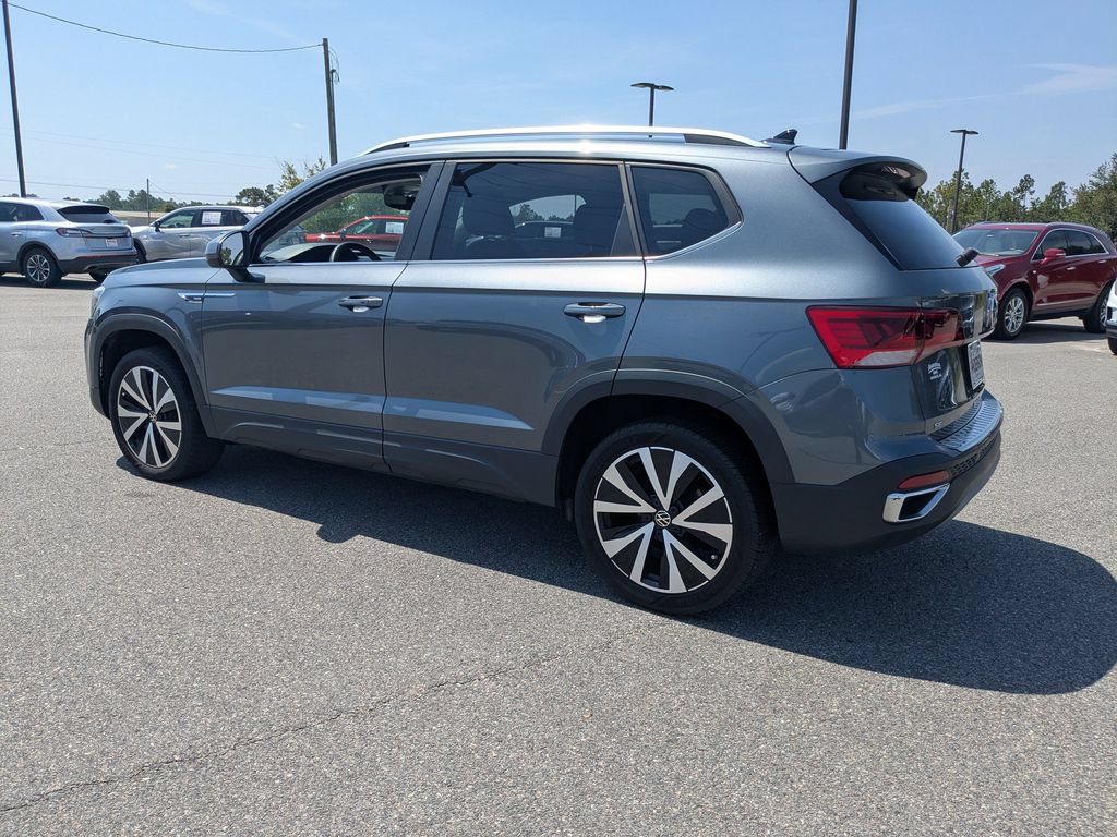 Used 2023 Volkswagen Taos SE FWD image 9