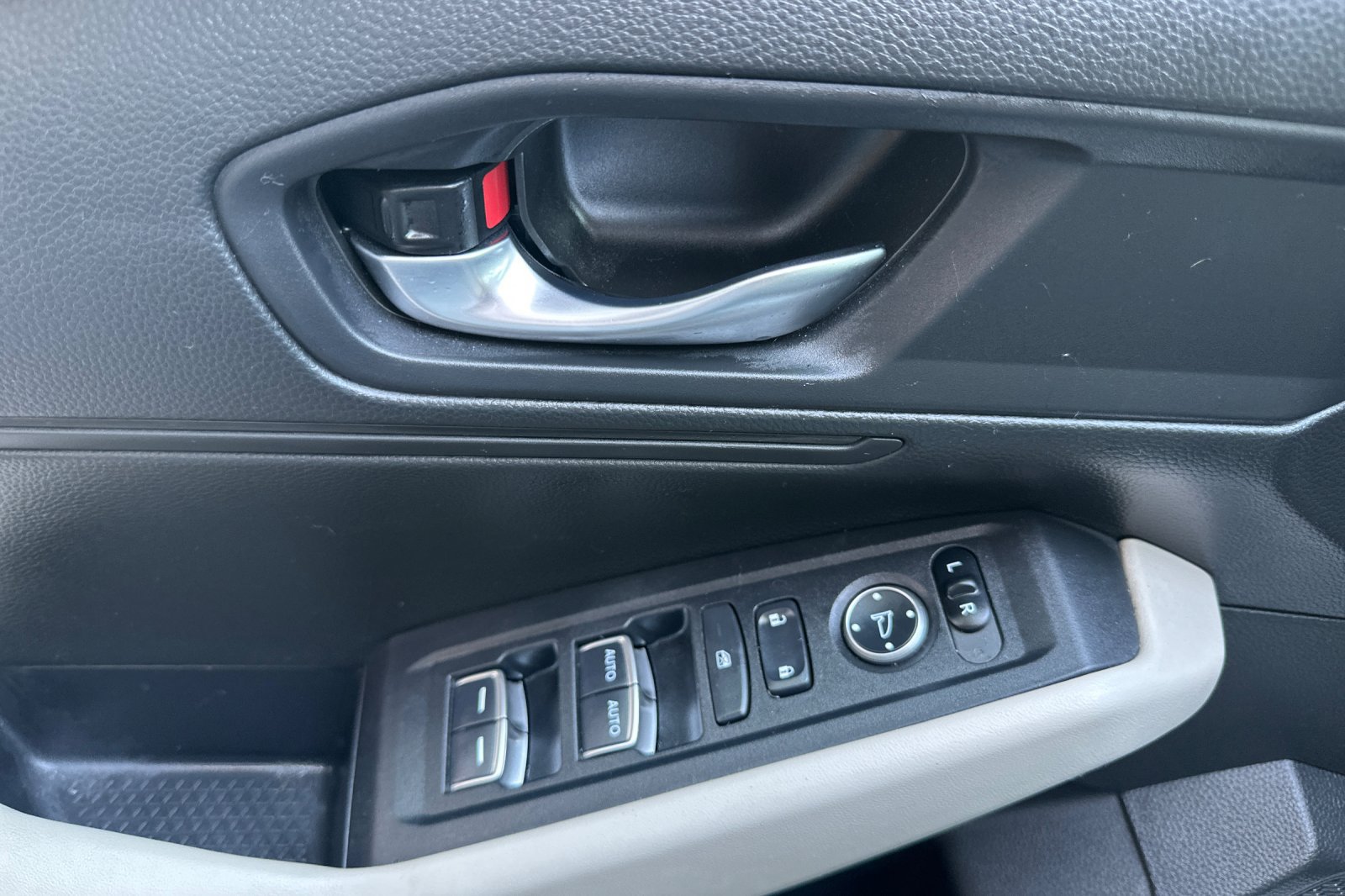 Used 2023 Honda Accord LX image 11