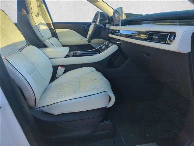 Used 2024 Lincoln Aviator Black Label image 30