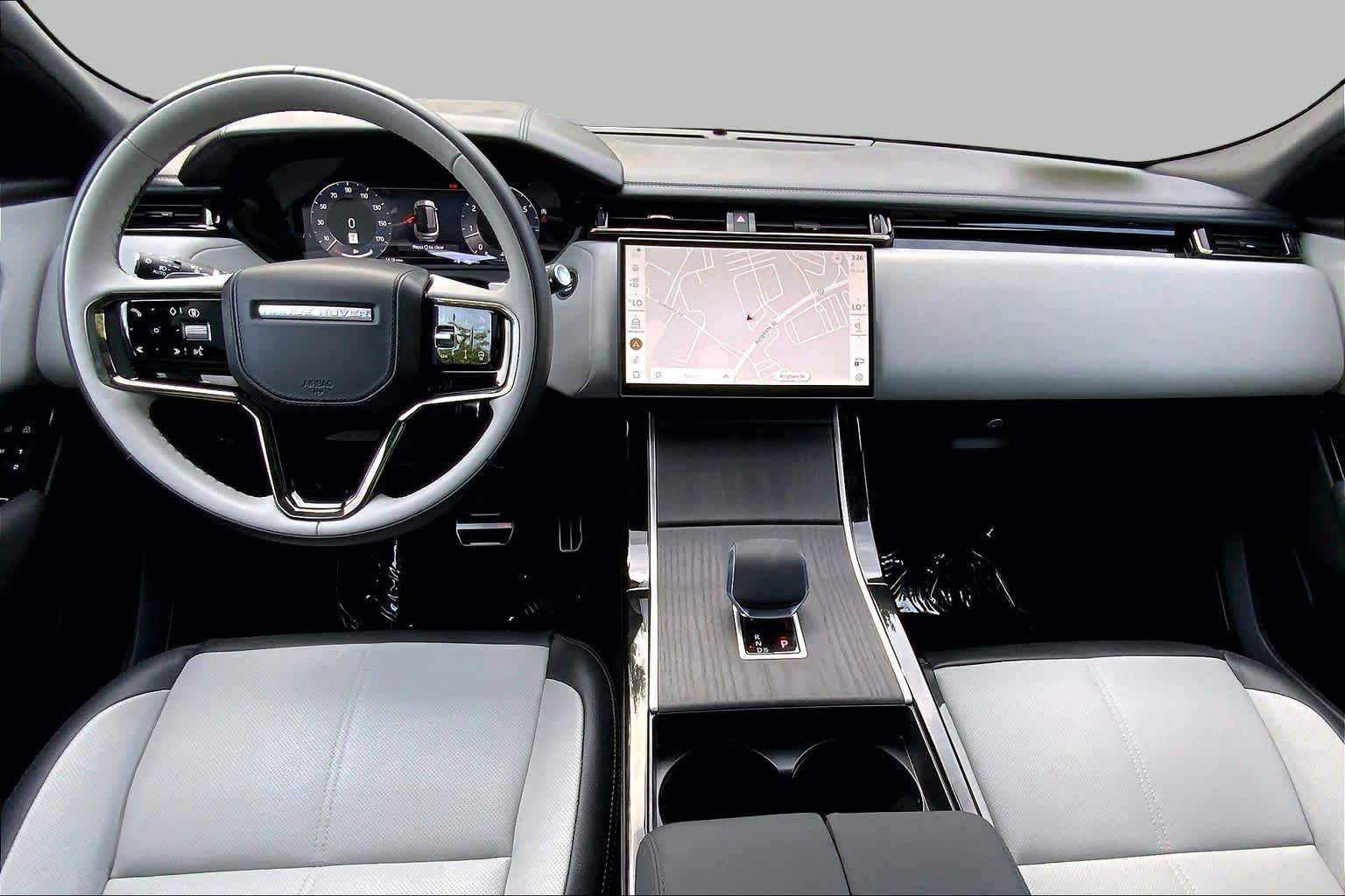 Used 2026 Land Rover Range Rover Velar Dynamic SE AWD/4WD image 15
