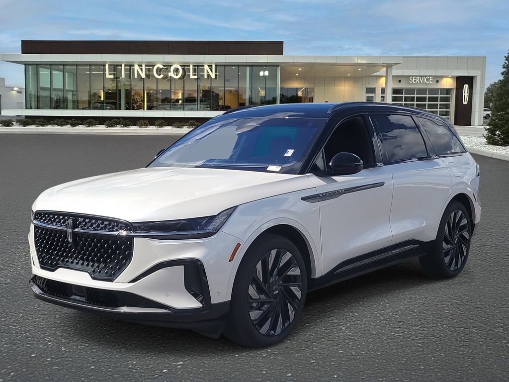 Used 2024 Lincoln Nautilus Reserve w/ Equipment Group 202A image 2