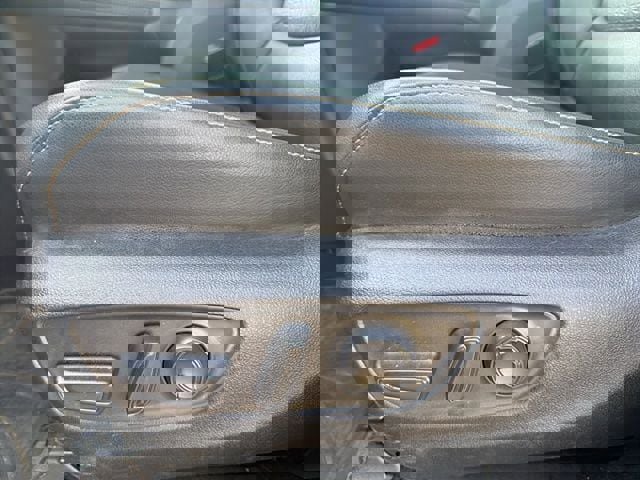 Used 2024 Toyota Sienna XLE Woodland Edition w/ Protection Package (TMS) image 9