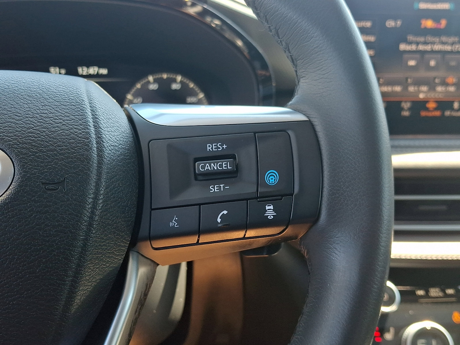 Certified 2023 INFINITI QX60 Luxe w/ Cargo Package AWD/4WD image 22