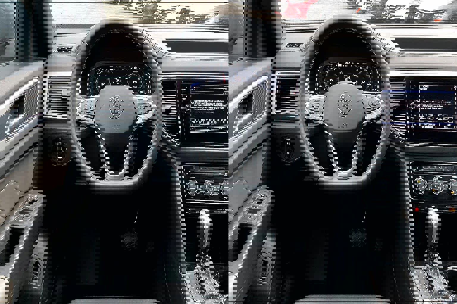 Used 2023 Volkswagen Atlas Cross Sport SEL image 6