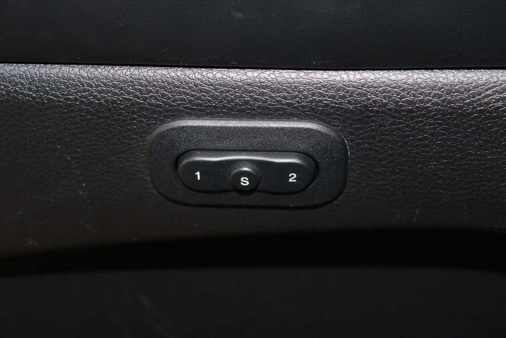 Used 2021 Jeep Grand Cherokee Limited image 38