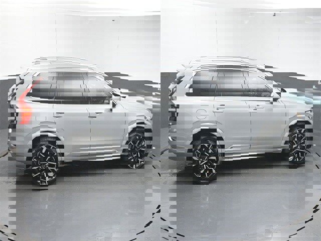Used 2026 Volvo XC90 B6 Plus w/ Protection Package Premier image 49