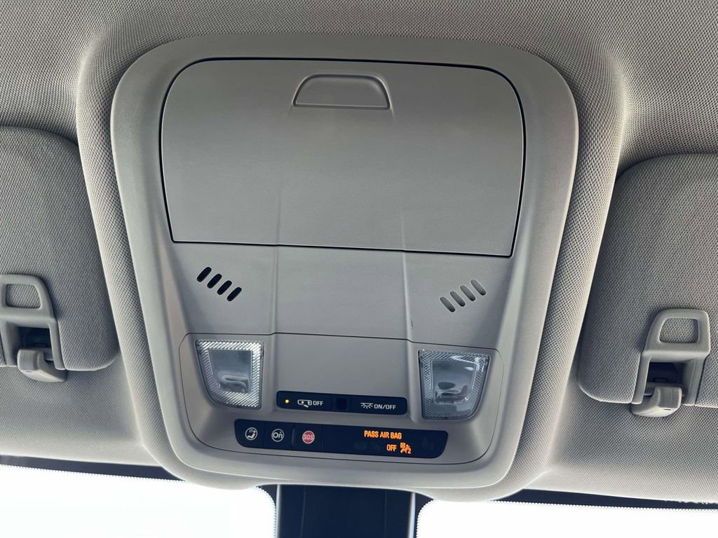 Used 2023 Chevrolet Equinox LT AWD/4WD image 30