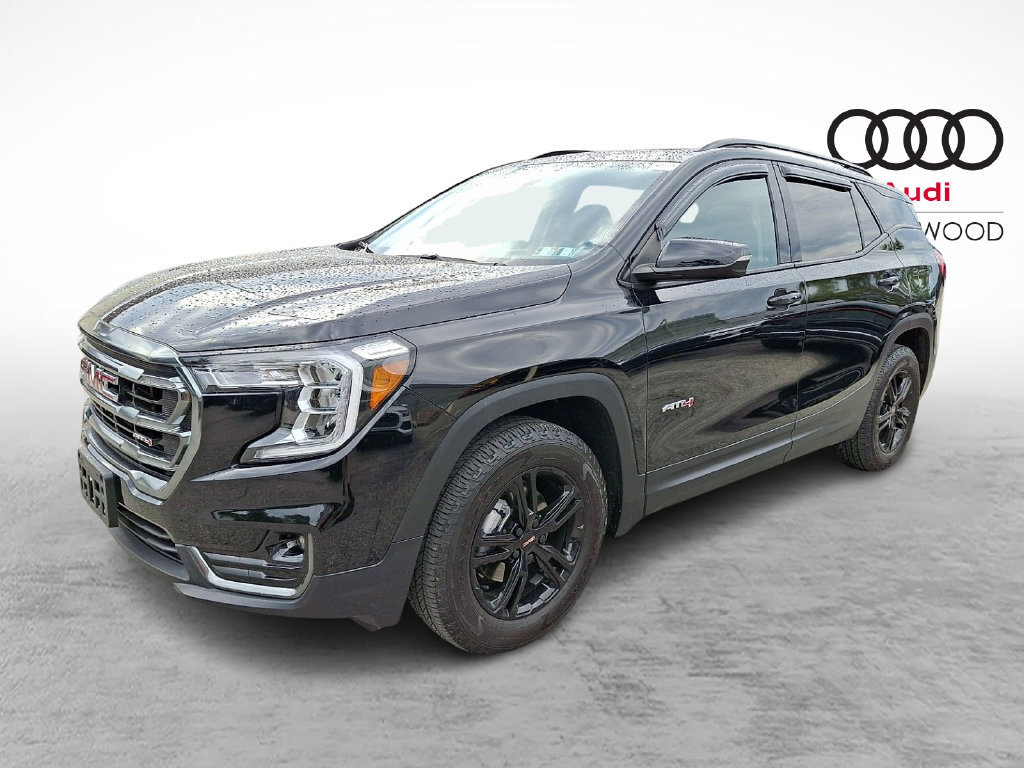 Used 2024 GMC Terrain AT4 AWD/4WD image 3