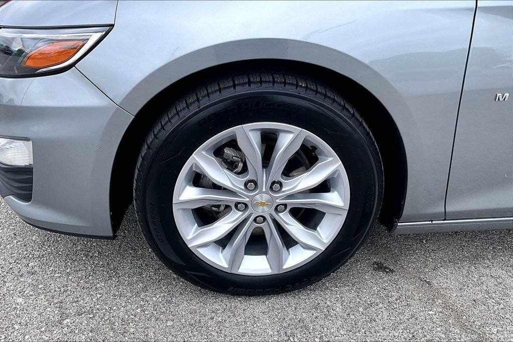 Used 2025 Chevrolet Malibu LT FWD image 12