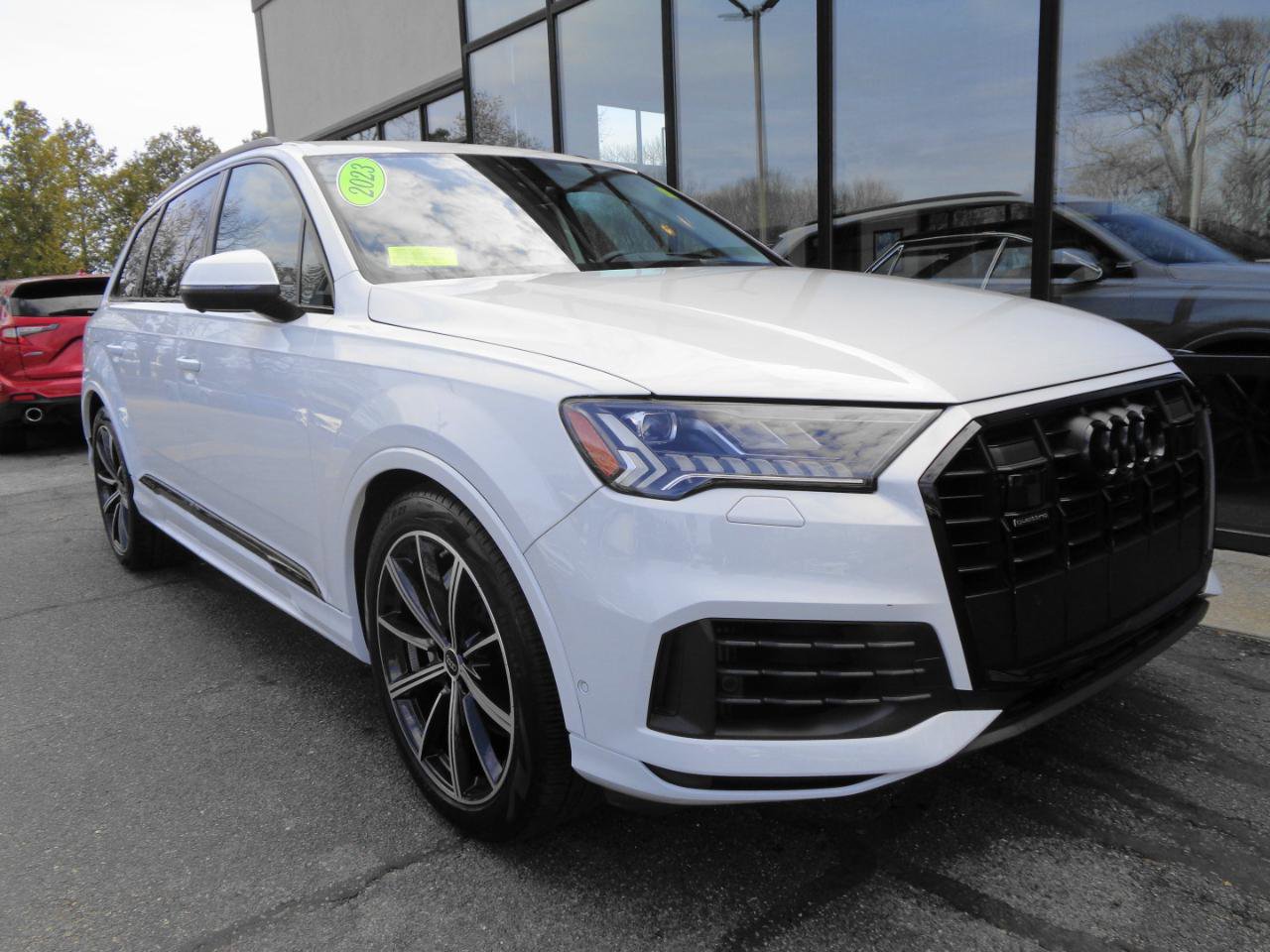 Used 2023 Audi Q7 3.0T Prestige w/ Prestige Package image 3