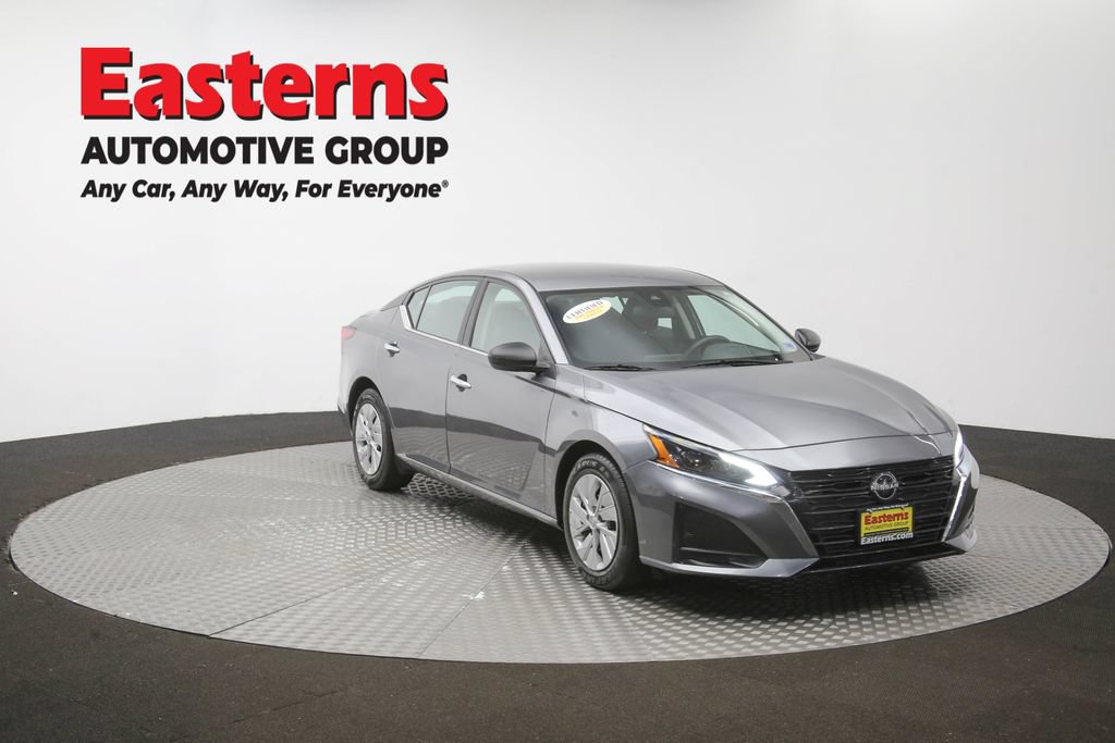 Used 2024 Nissan Altima 2.5 S FWD image 45
