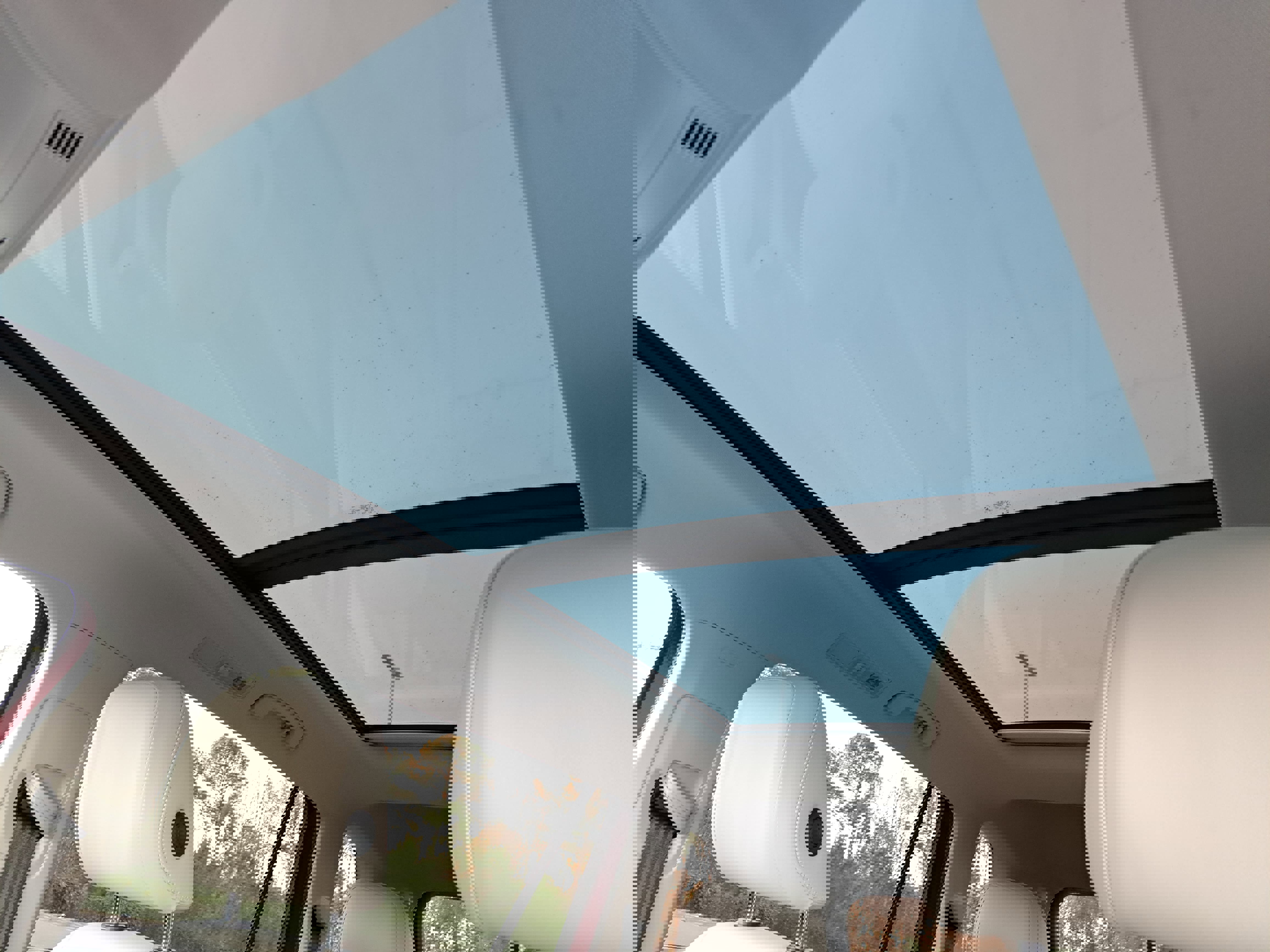 Certified 2019 Volkswagen Tiguan SE w/ Panoramic Sunroof Package image 28