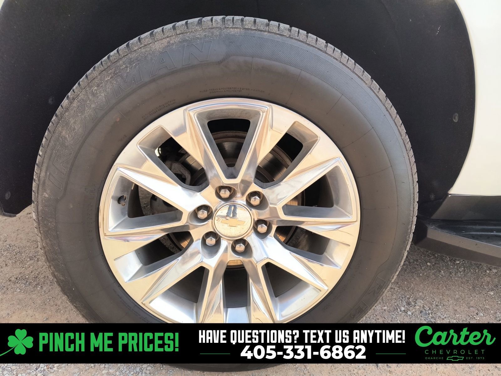 Used 2023 Chevrolet Suburban Premier image 10