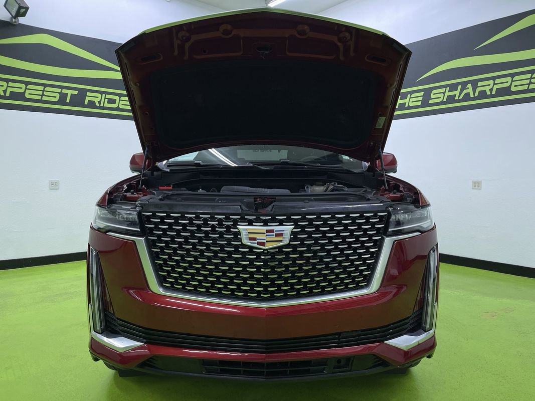 Used 2022 Cadillac Escalade Luxury w/ LPO, Illumination Package image 4