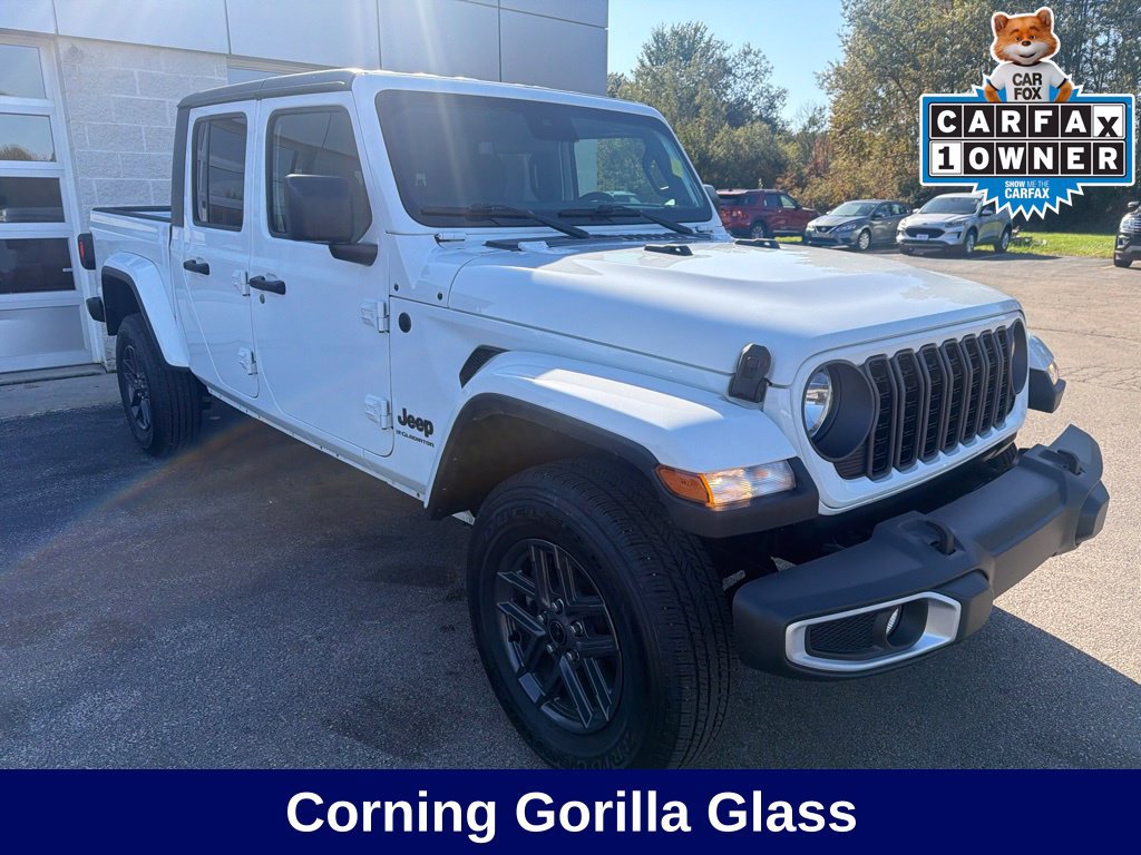 Used 2024 Jeep Gladiator Sport AWD/4WD image 9