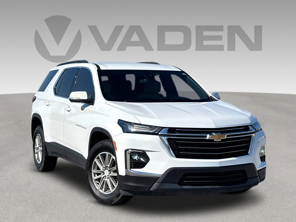 Used 2023 Chevrolet Traverse LT image 1
