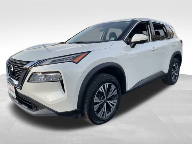 Used 2021 Nissan Rogue SV image 3