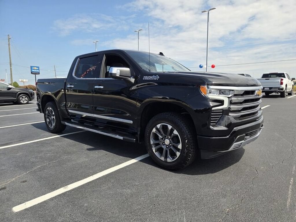 New 2026 Chevrolet Silverado 1500 High Country w/ Technology Package AWD/4WD image 9