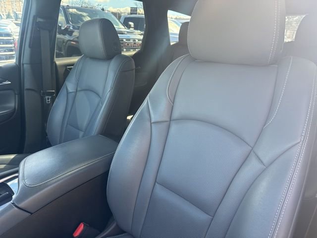 Used 2023 Buick Enclave Essence w/ Experience Buick Package image 19