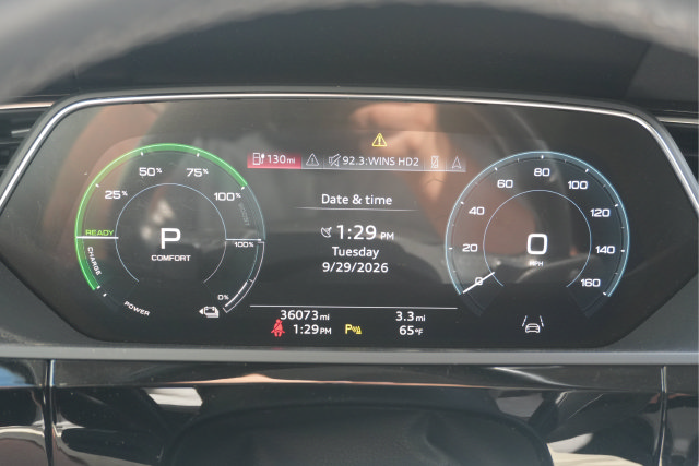 Used 2024 Audi Q8 e-tron Premium AWD/4WD image 46