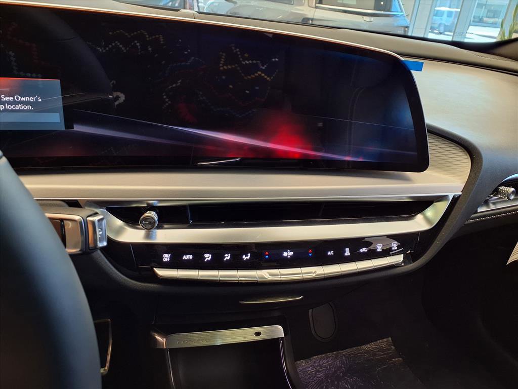 New 2026 Cadillac Lyriq V image 17