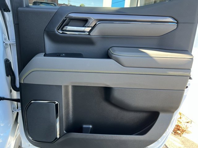 Used 2024 Chevrolet Silverado 1500 ZR2 w/ Technology Package image 26