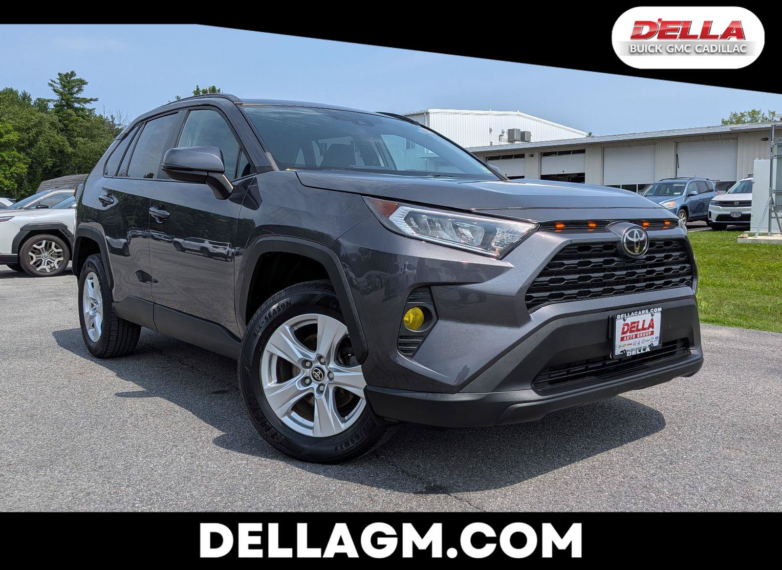 Used 2021 Toyota RAV4 XLE w/ Convenience Package AWD/4WD image 1