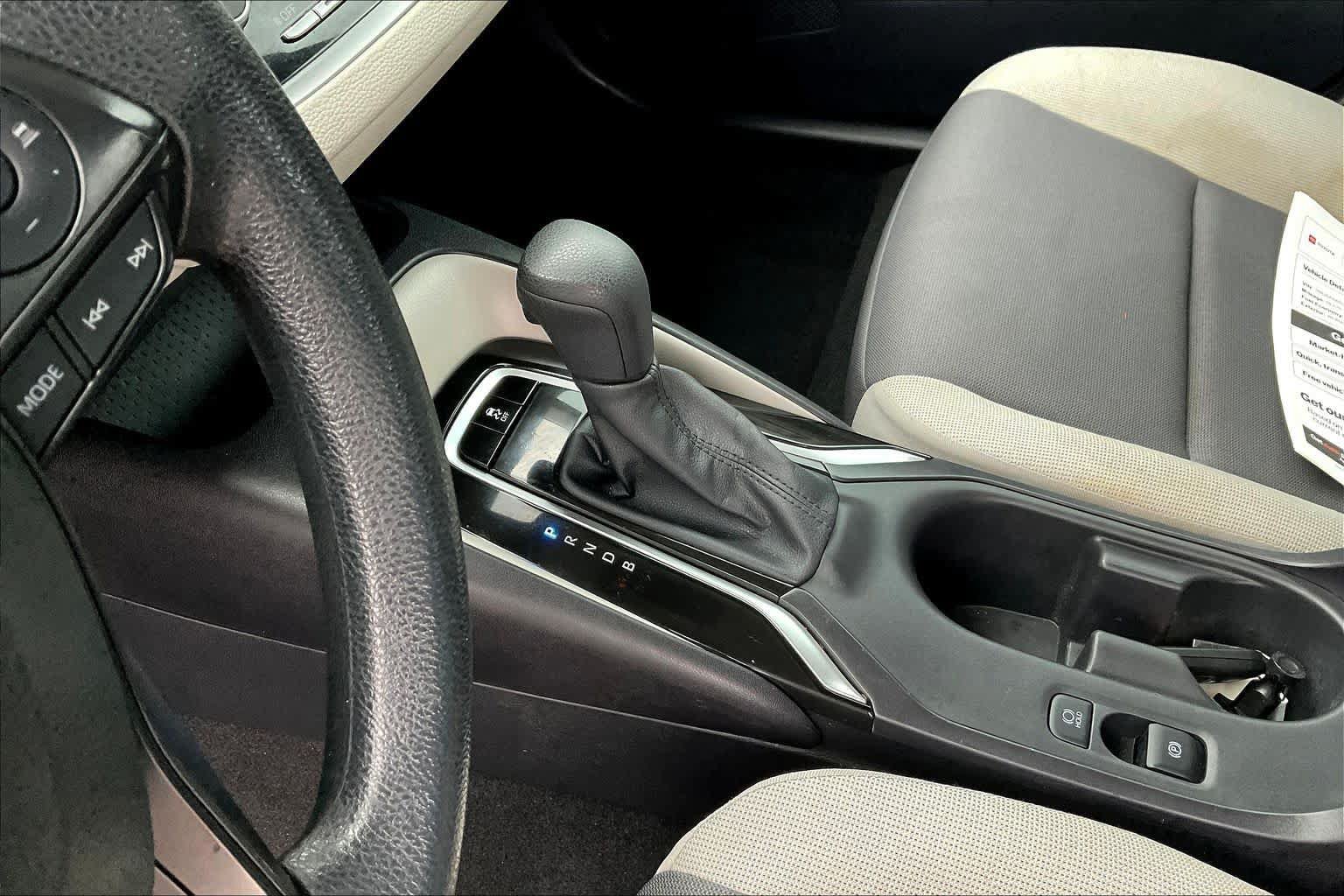 Used 2025 Toyota Corolla LE w/ Convenience Package FWD image 16