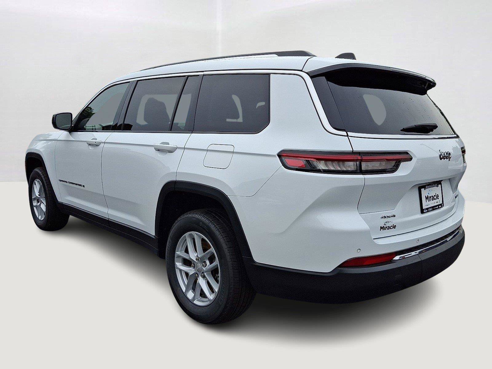 Certified 2023 Jeep Grand Cherokee L Laredo AWD/4WD image 4