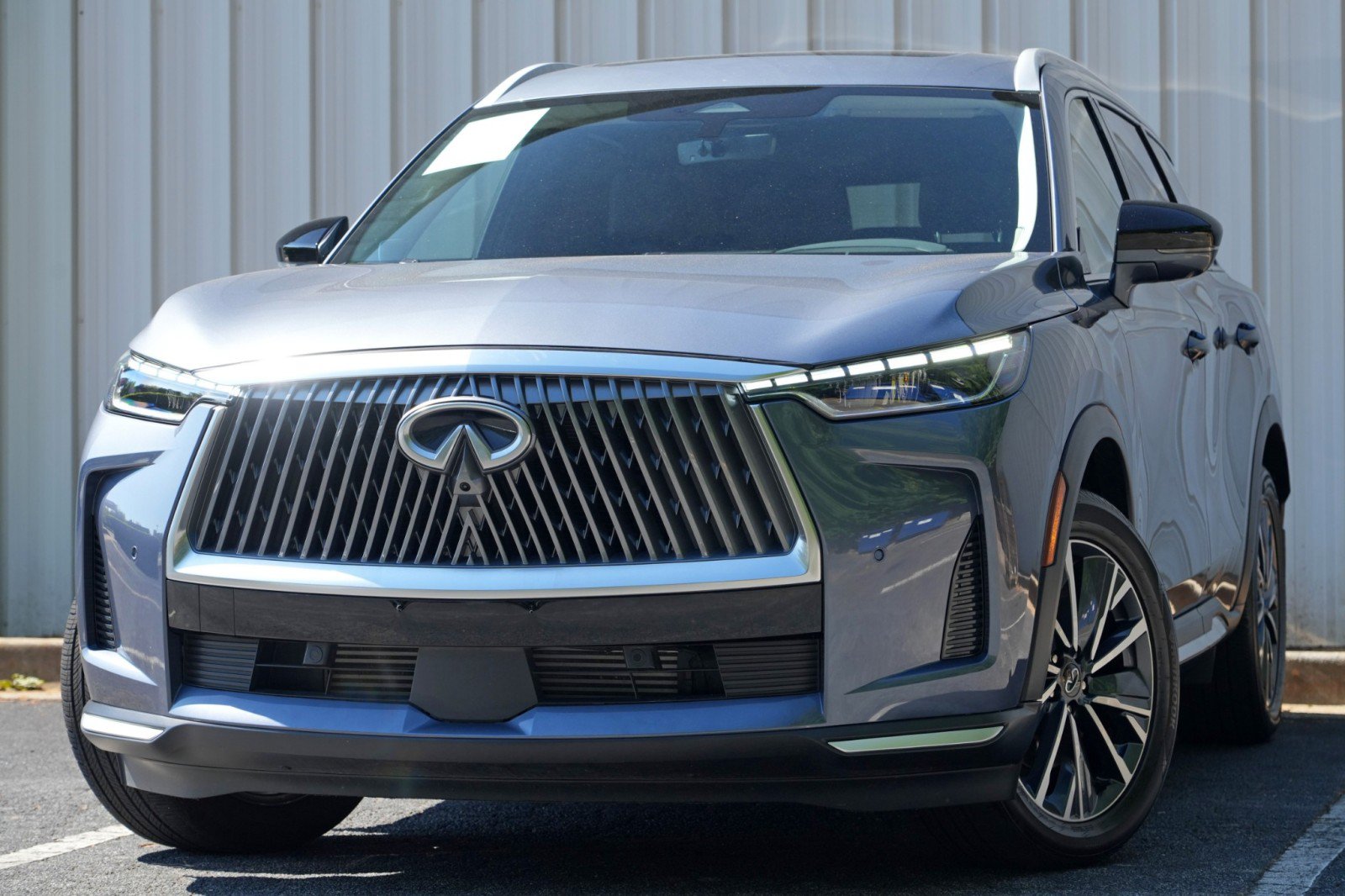 Used 2026 INFINITI QX60 Luxe w/ Cargo Package FWD image 3