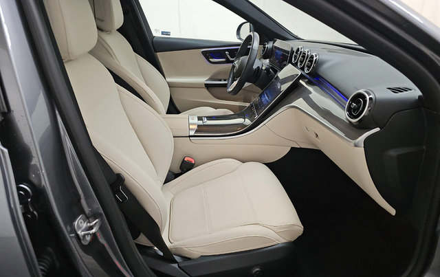 Used 2024 Mercedes-Benz C 300 4MATIC Sedan image 6
