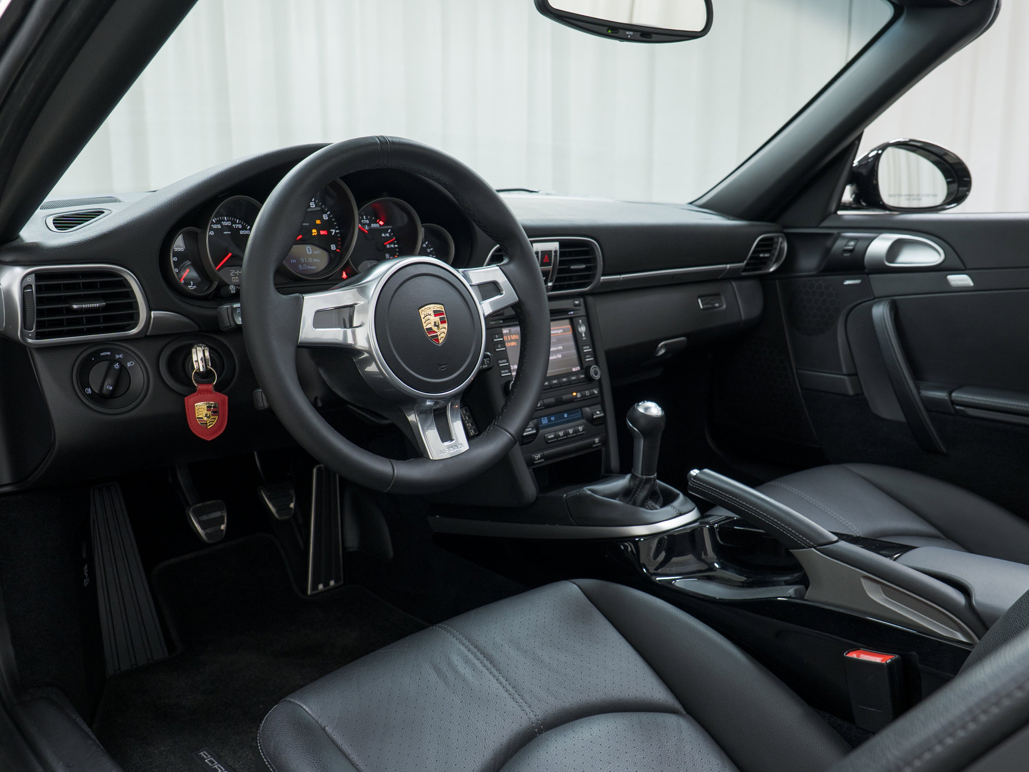 Used 2012 Porsche 911 Carrera Black Edition image 16