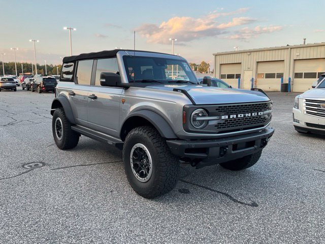 Used 2021 Ford Bronco Badlands AWD/4WD image 3