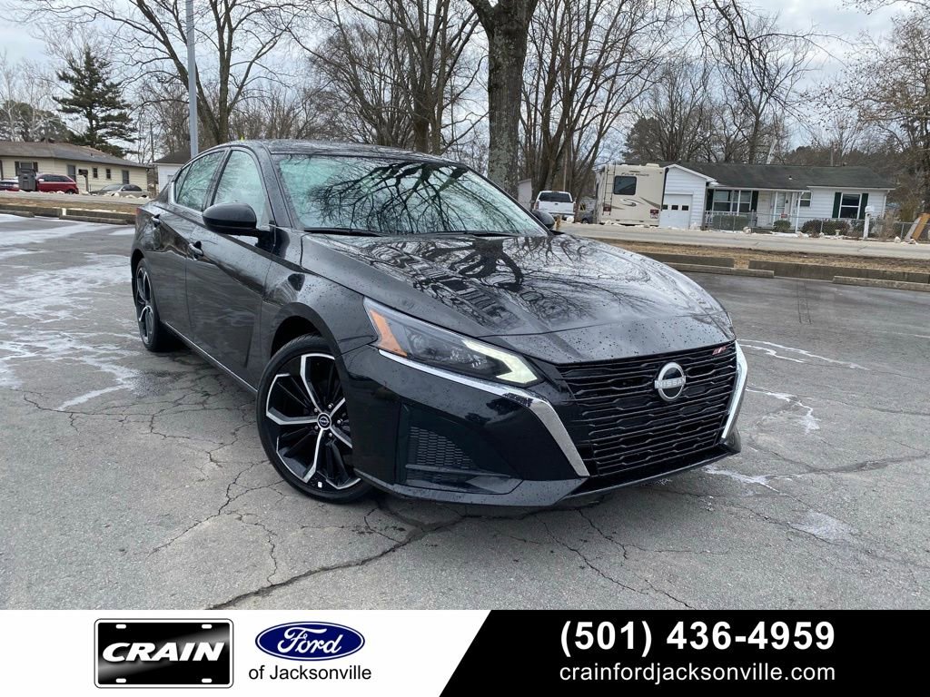 Used 2024 Nissan Altima 2.5 SR