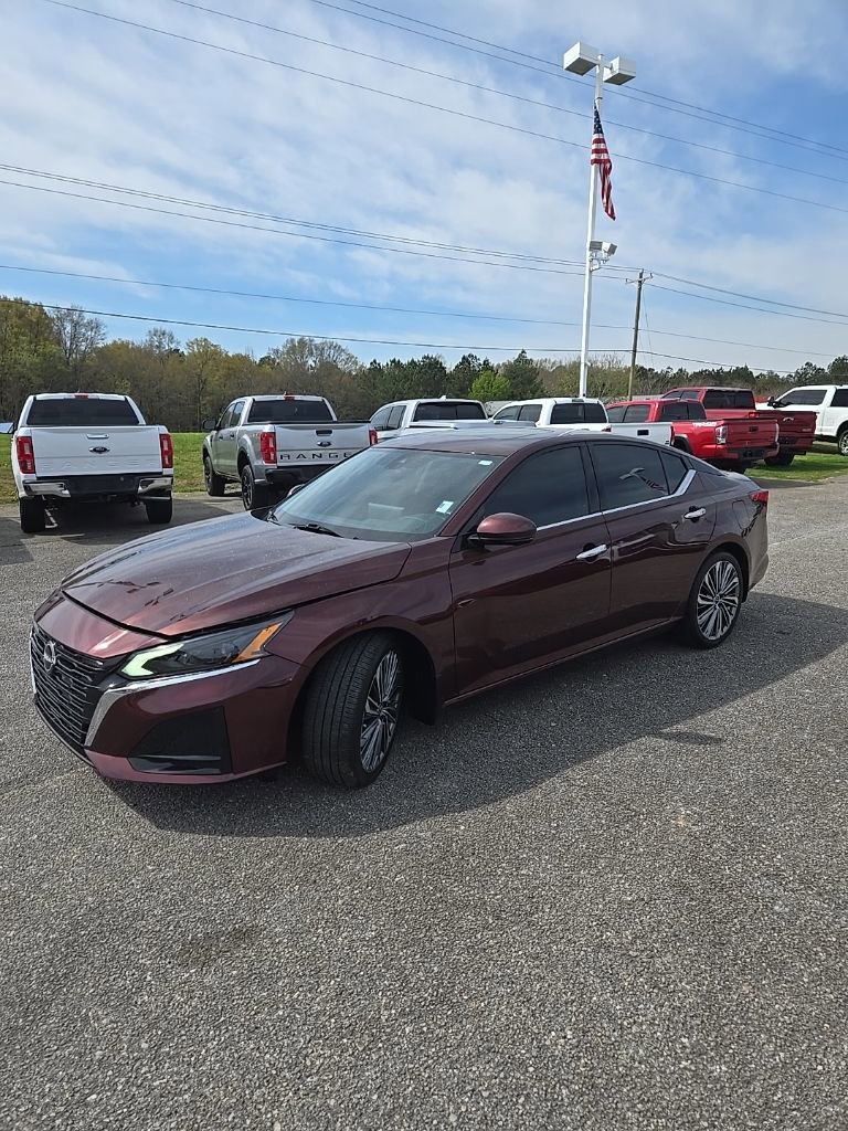 Used 2024 Nissan Altima 2.5 SL