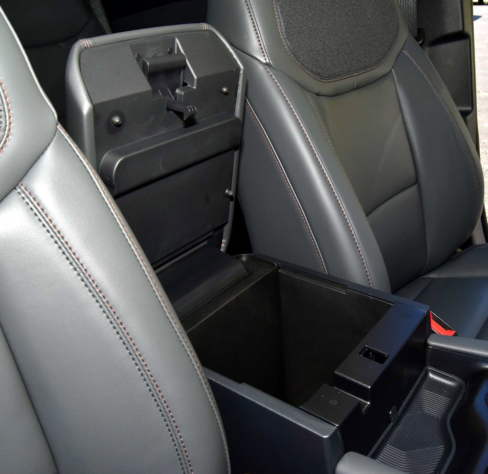New 2026 Ford Explorer Active w/ Active Comfort Package image 19
