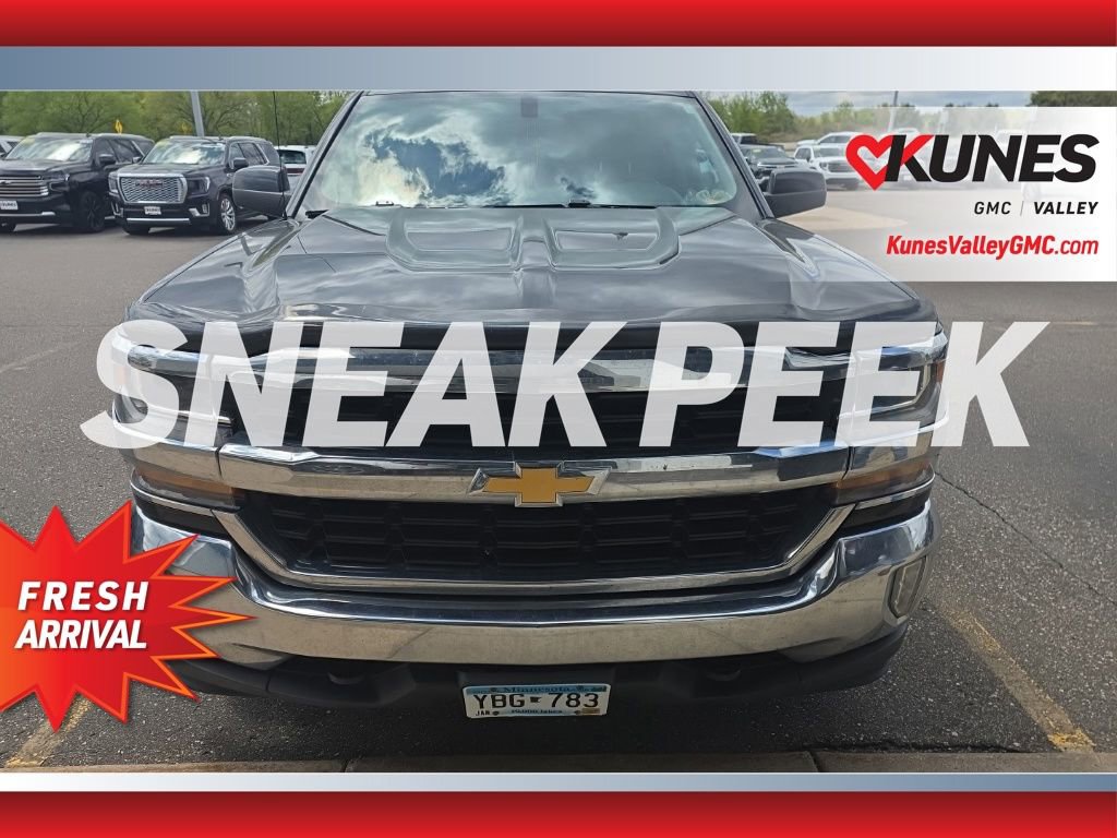 Used 2018 Chevrolet Silverado 1500 LT w/ All Star Edition AWD/4WD image 4