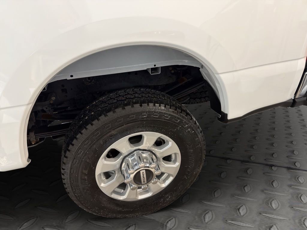 Used 2023 Ford F350 XLT w/ 360-Degree Camera Package image 21