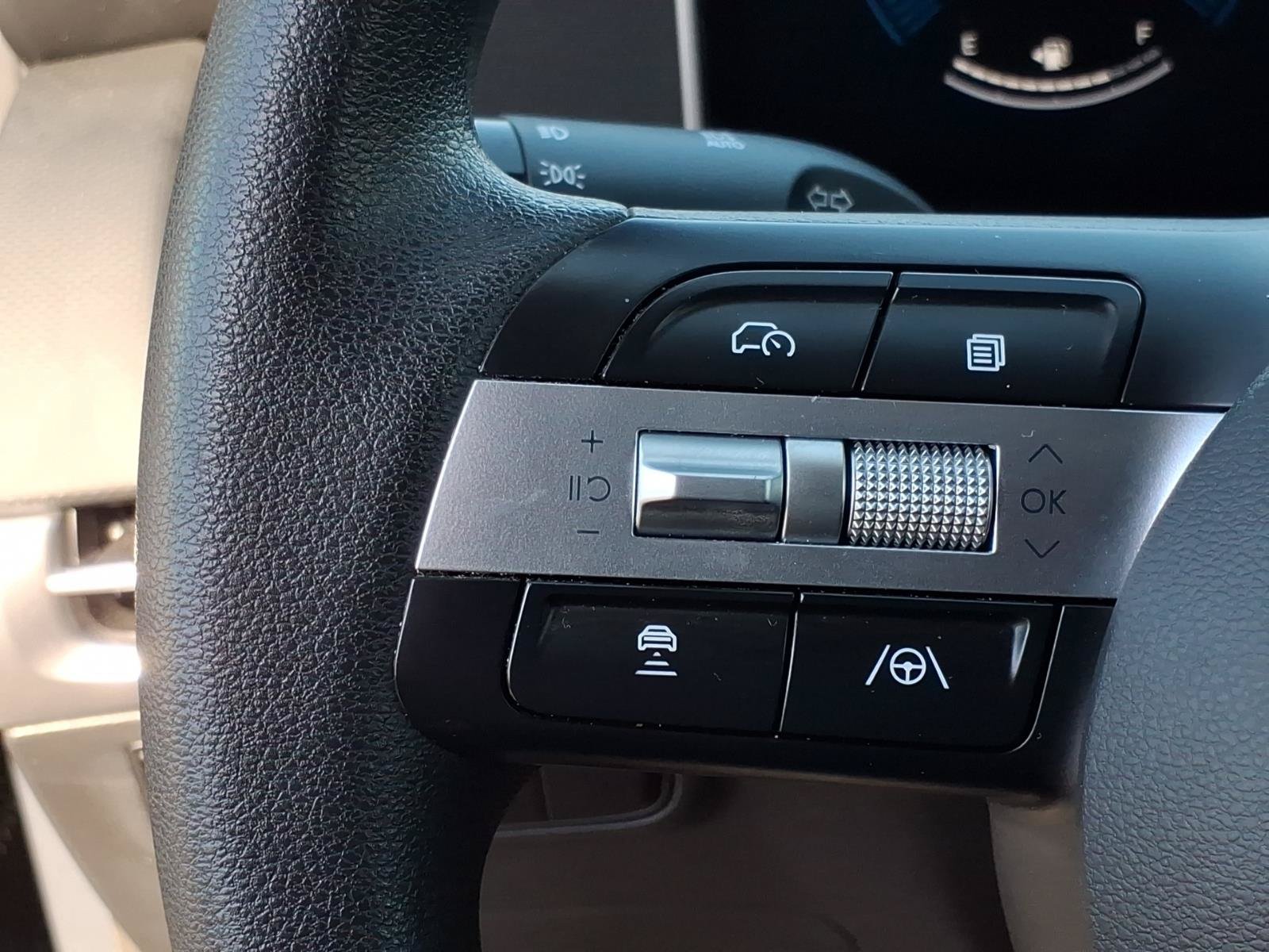 Certified 2025 Hyundai Tucson SEL FWD image 25