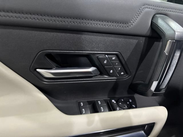 Used 2026 GMC Hummer EV SUV AWD/4WD image 15