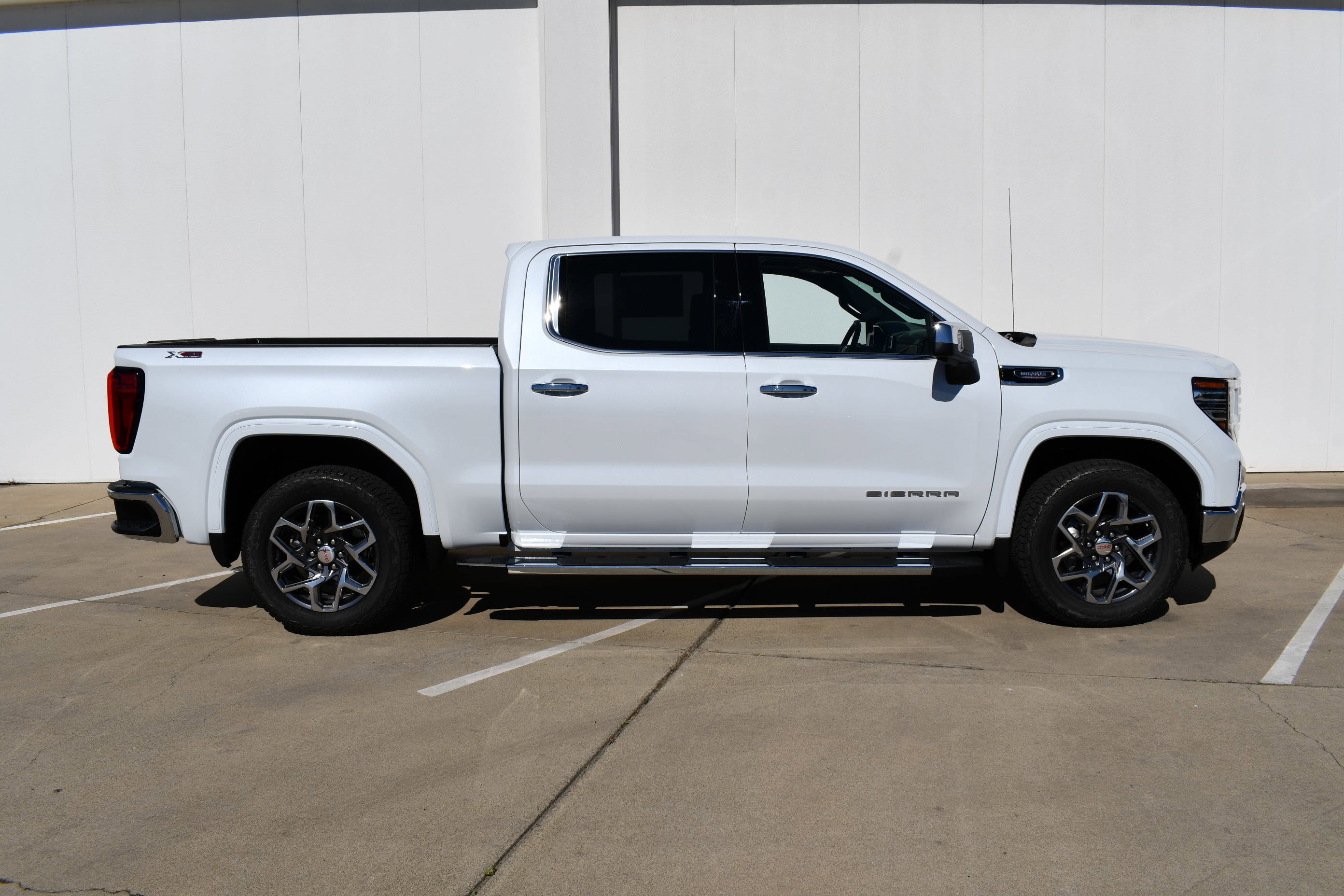 New 2026 GMC Sierra 1500 SLT w/ SLT Premium Plus Package image 5