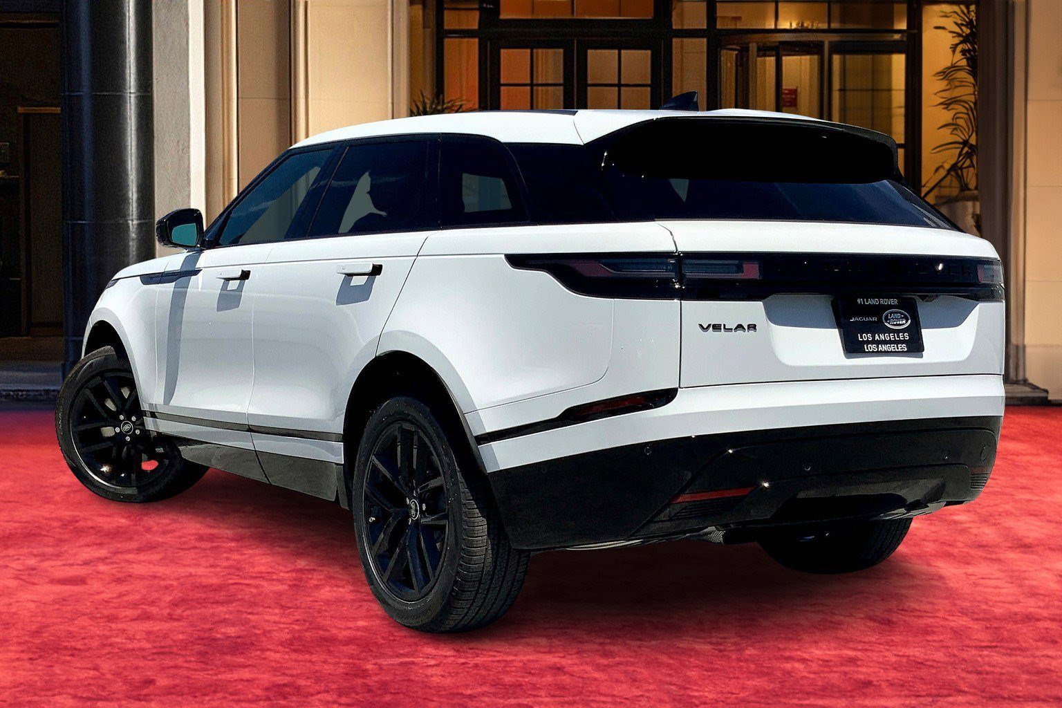 New 2026 Land Rover Range Rover Velar Dynamic SE image 3