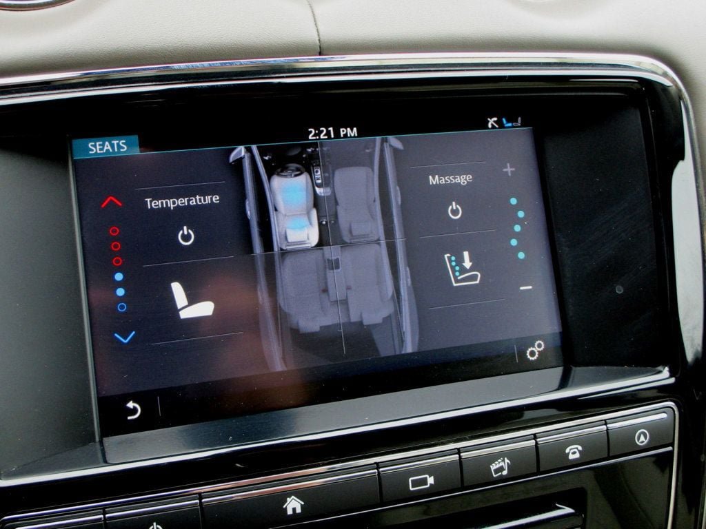 Used 2016 Jaguar XJ L Portfolio AWD/4WD image 25