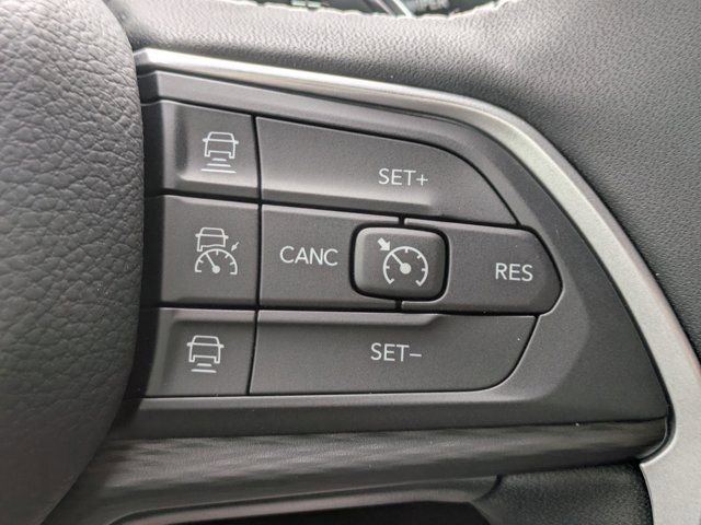 New 2025 Jeep Grand Cherokee Altitude image 23