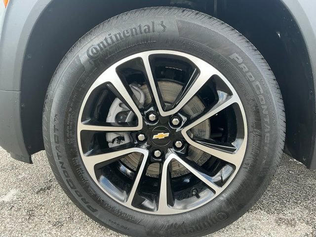 Used 2025 Chevrolet TrailBlazer LT w/ LT Cold Weather Package image 13